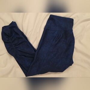 Calia Blue/black Essential Capri Ruched Leggings Size Small EUC